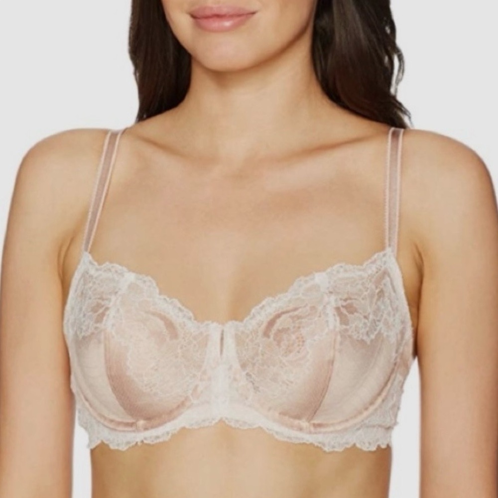 Wacoal Lace Trimmed Pink Bra